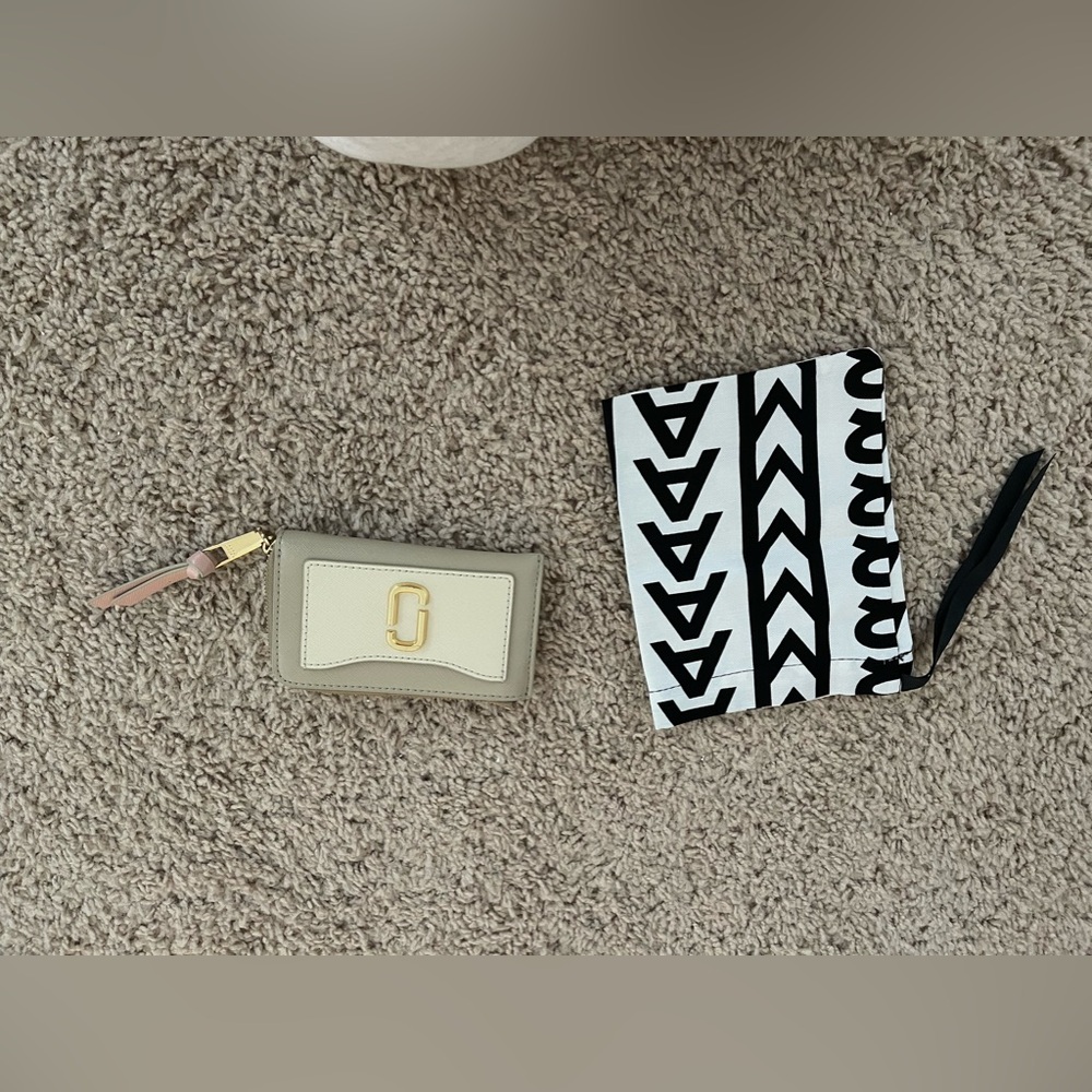 Marc Jacobs wallet